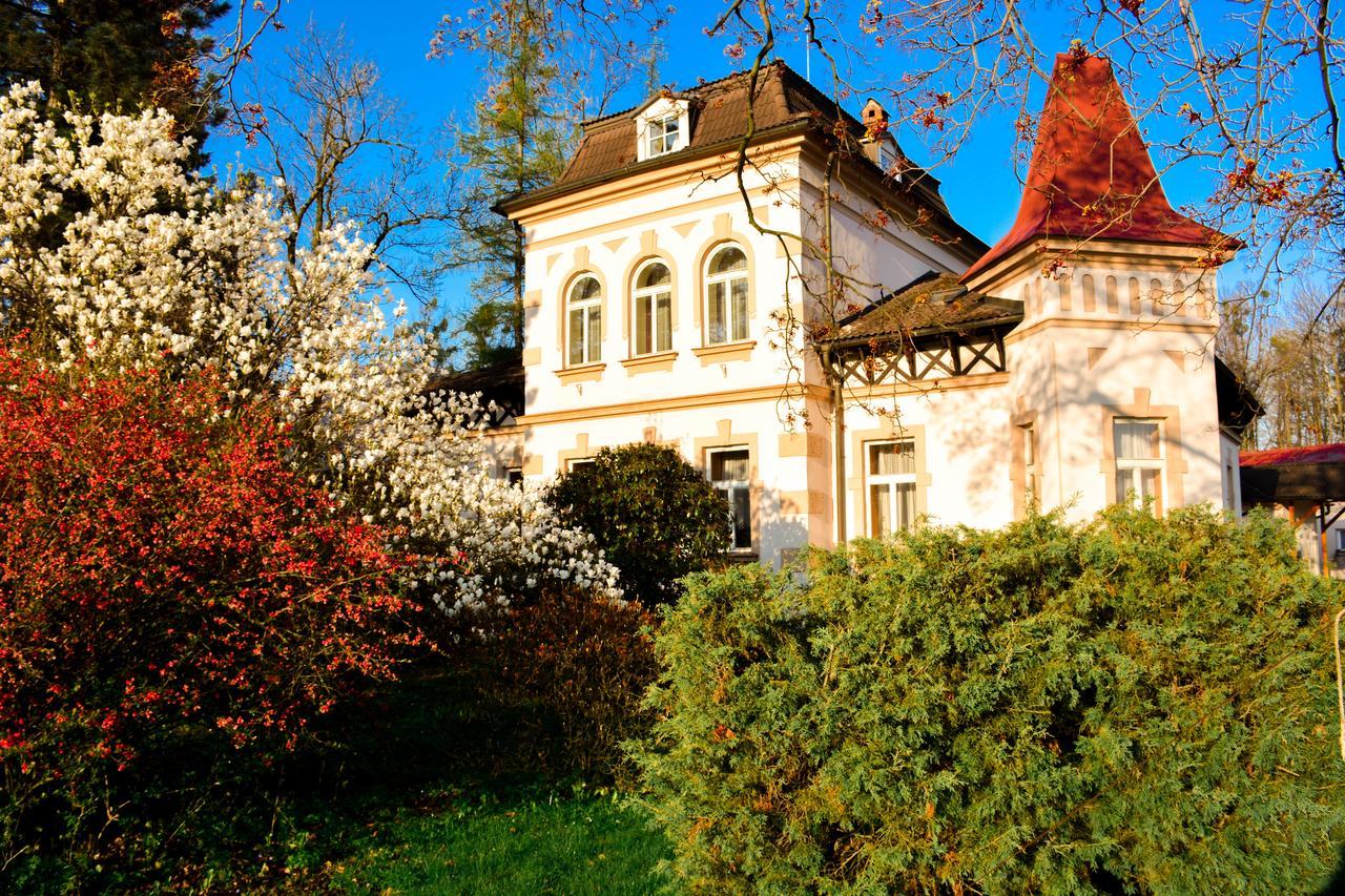 Hotel Zamecek Na Celadne